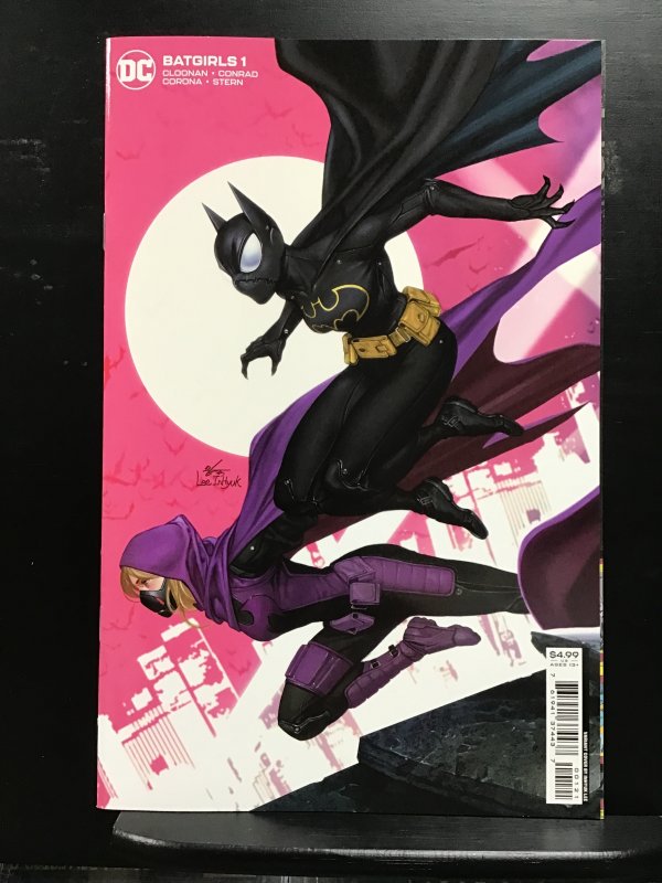 Batgirls #1 (2022) Cover B