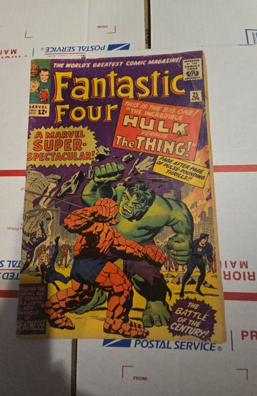 Fantastic Four #25 (1964)Incredible Hulk vs The thing. see dcription