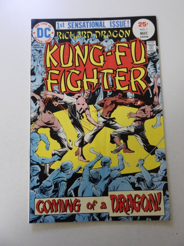 Richard Dragon, Kung Fu Fighter #1 (1975) VG+ condition