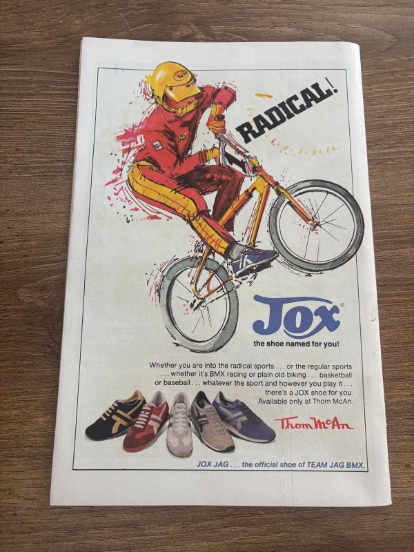 Super Friends # 46 FN/VF DC Comic Book Batman Superman Flash 5 J437