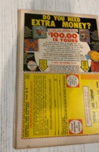 The Amazing Spider-Man #106 (1972)squash goes the spider fading lower front.