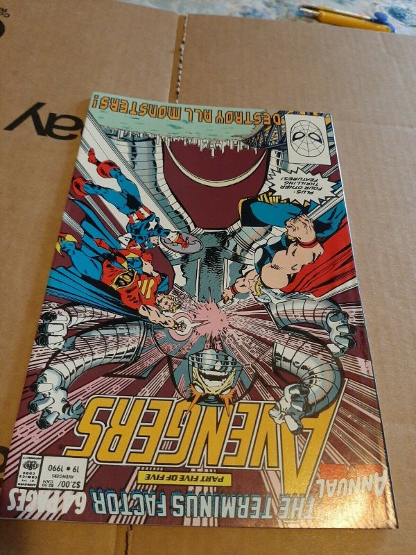 AVENGERS ANNUAL #19. NICE CONDITION. SEE PICS! COMBO SHIP