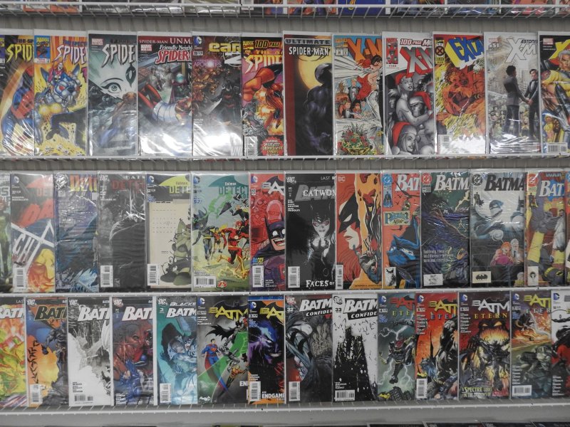 Huge Lot 140+ Comics W/ Batman, Spider-Man, X-Men, +More! Avg VF+ Condition!