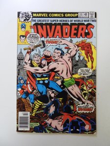 Invaders #33 FN+ condition
