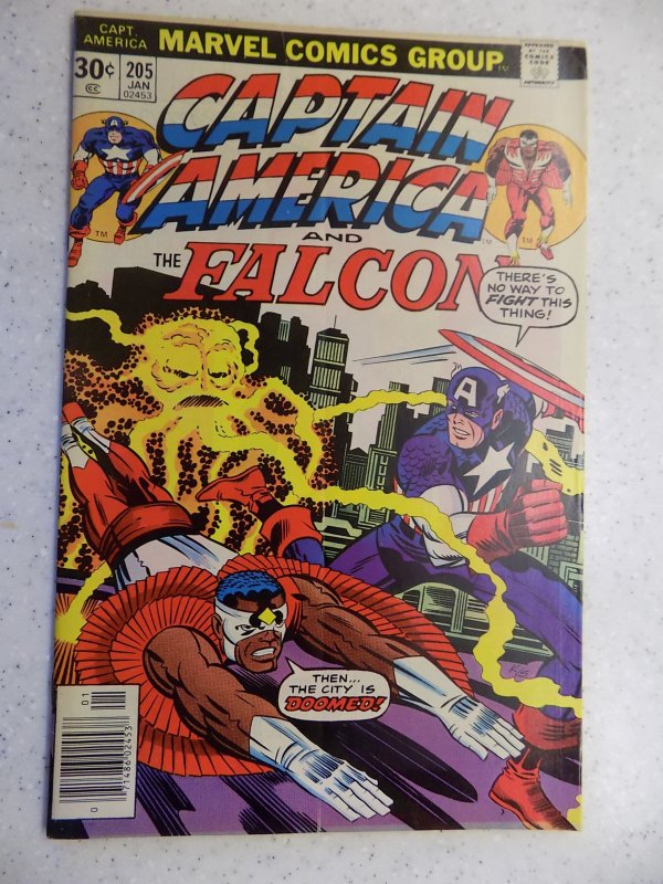 CAPTAIN AMERICA # 205 MARVEL BRONZE FALCON ACTION ADVENTURE FN/VF