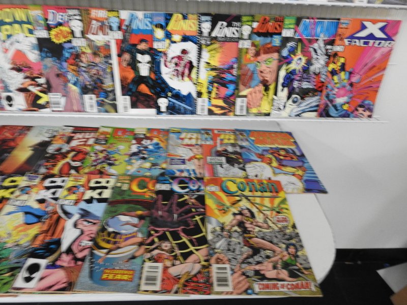 Huge Lot 150+ Comics W/ Daredevil, Punisher, Iron Man+ Avg VF- Condition!!