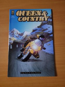 Queen & Country #25 ~ NEAR MINT NM ~ 2004 Oni Press Comics