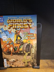 Batman/Superman: World's Finest #44 (2025) Superman and Batman