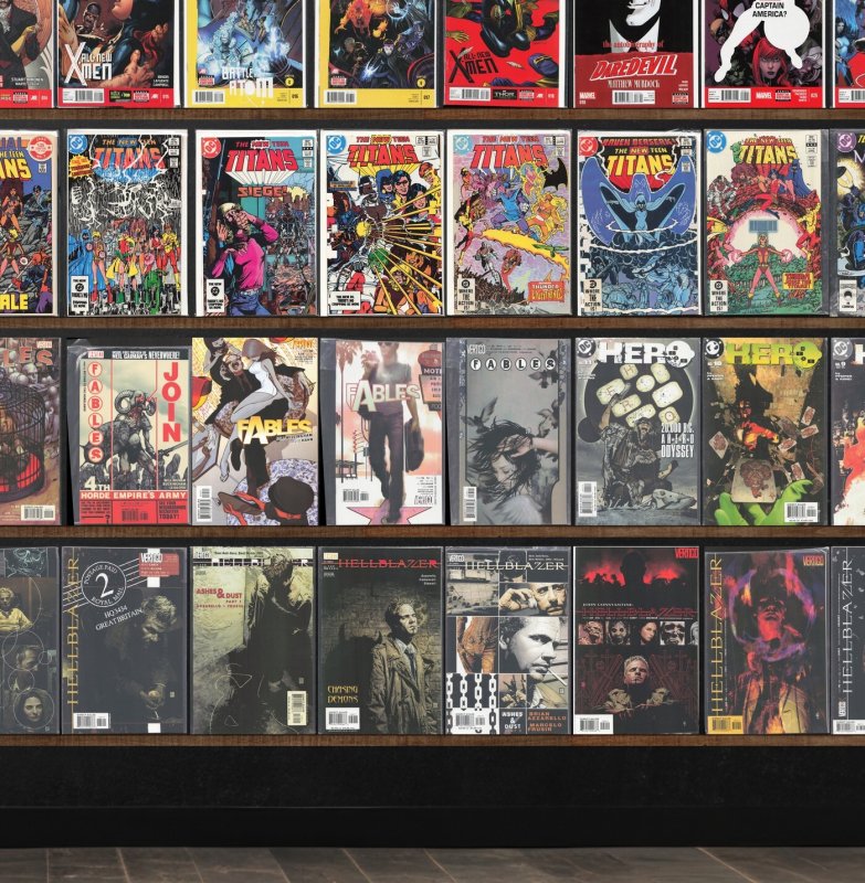 Huge Lot 150+ Comics with All New X-Men, Hellblazer, H E R O, Fables & More!