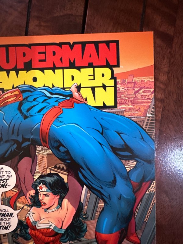 Superman/Wonder Woman #26 Adams Cover (2016)