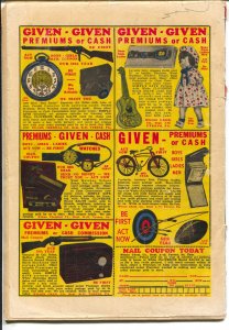 Archie's Rival Reggie #9 -headlight cover-Throwing the Bull-missing centerfold