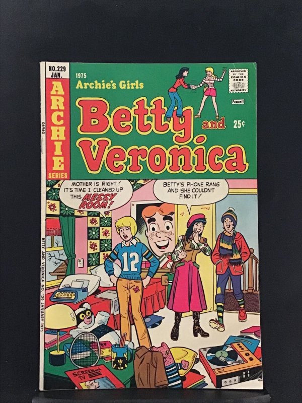 Archie’s Girls Betty and Veronica #229