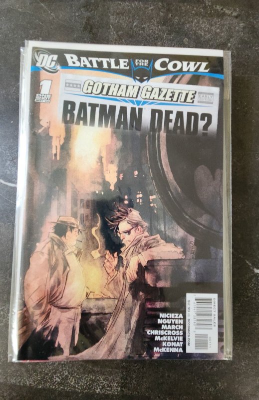 Gotham Gazette: Batman Dead? (2009)