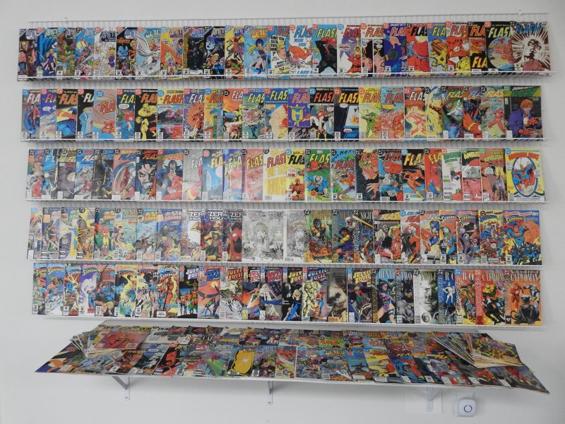 Huge Lot of 200+ Comics W/ Flash, Superman, Lobo +More! Avg. FN+ Condition!