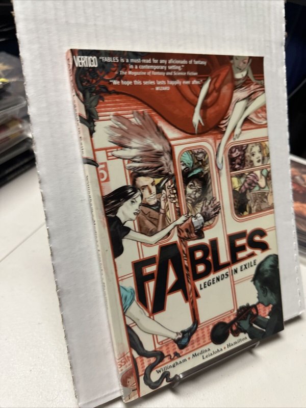 FABLES Legends In Exile Graphic Novel Volume 1 Vertigo/DC Comics! New! B8