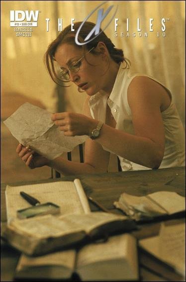 X-Files, The: Season 10 #13B VF ; IDW | Gillian Anderson Photo Cover Sub