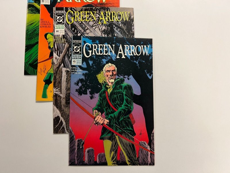 4 Green Arrow DC Comic Books # 38 39 40 41 Batman Superman Aquaman Robin 70 DB11