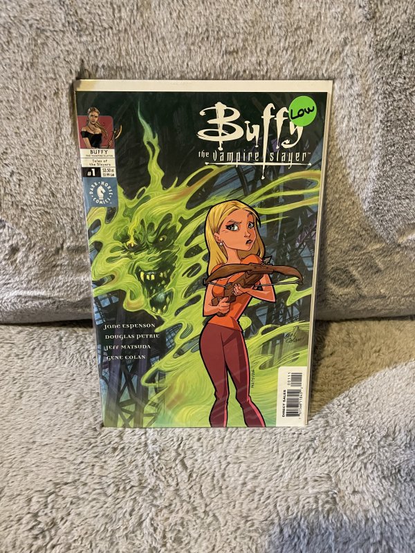 Buffy the Vampire Slayer: Tales of the Slayers 1 (2002)