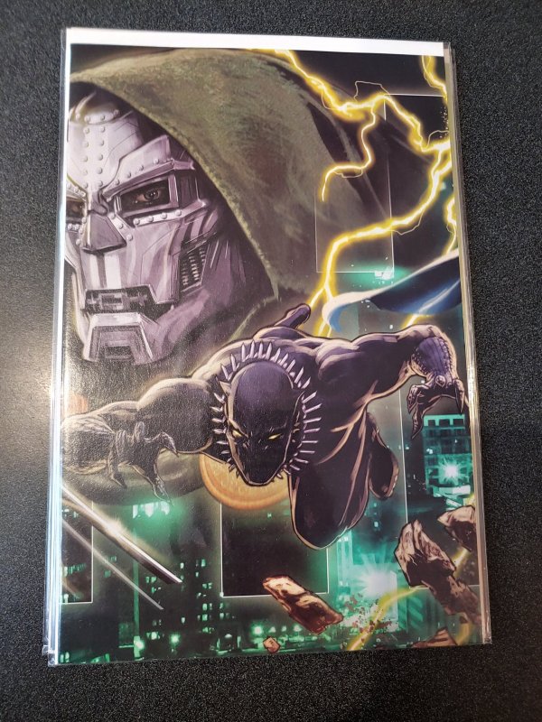 MARVEL KNIGHTS # 4 * VARIANT * NEAR MINT DR.DOOM VIRGIN COVER