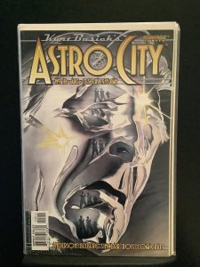 Kurt Busiek's Astro City #18 (1999)