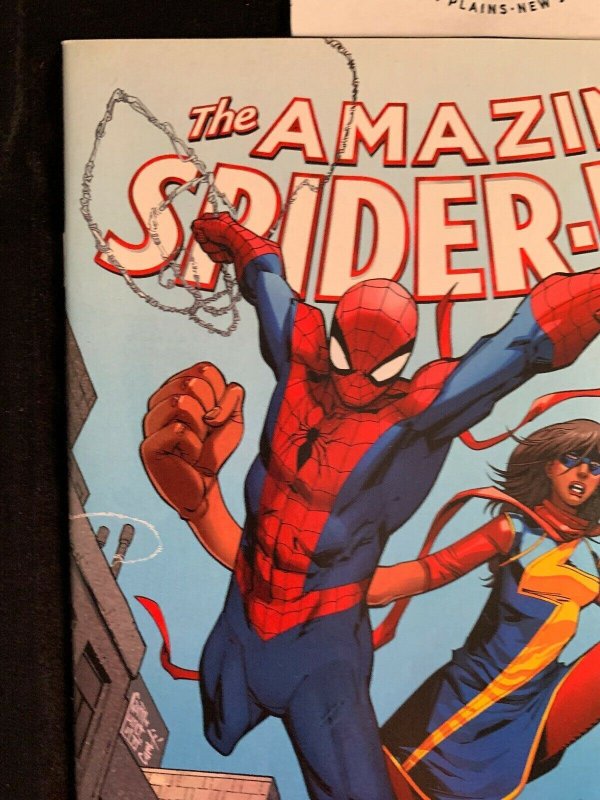 AMAZING SPIDER-MAN (2014) #7 VF 1st print 1st SPIDER-VERSE UK Marvel Comics