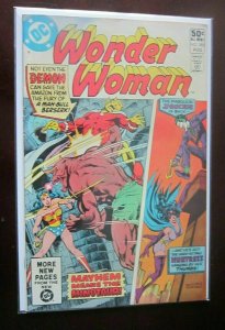 Wonder Woman #282 1st Series 5.0 (1981) Joker