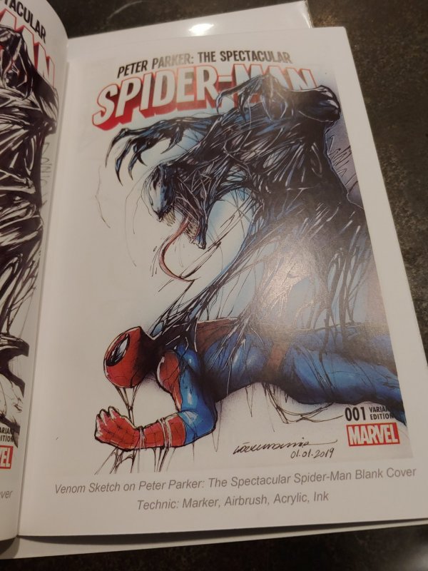 GORKEM DEMIR SKETCHBOOK PORTFOLIO SIGNED VOLUME ONE! HOTTEST ARTIST RIGHT NOW!