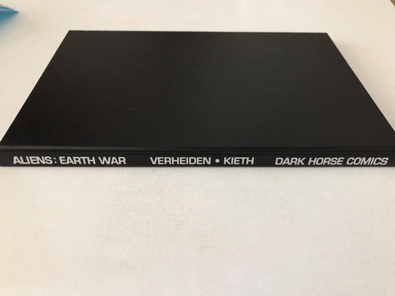 Aliens: Earth War  (Dark Horse; 1990) - Verheiden; Keith - signed, numbered 