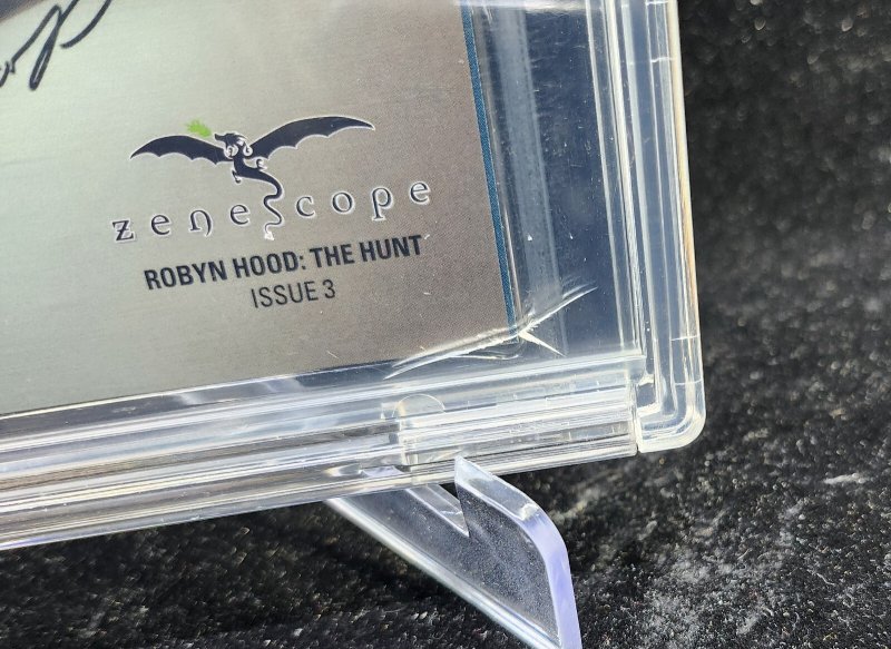 Robyn Hood: The Hunt #3 - NYCC Cosplay LTD 350 Exclusive - CBCS 9.8 - 2017