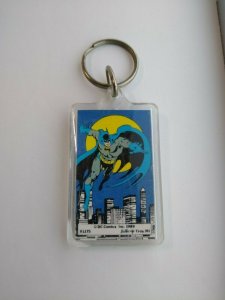 Batman Flying Moon Keychain 1989 Original Licensed Official DC Comics Button Up 