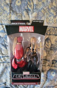 Marvel Legends: Build A Figure Hulkbuster/Valkyrie