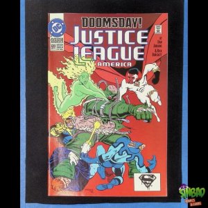 Justice League / International / America 69A Battle with Doomsday