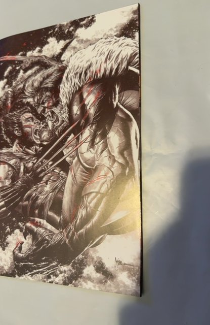 WOLVERINE #41 (MICO SUAYAN MEGACON COLOR SPLASH VIRGIN VARIANT LTD