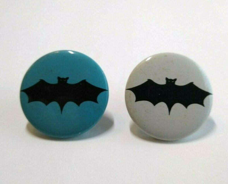 Batman White Blue Pinback Button Badges (2) Original 1989 Licensed Official Bat 