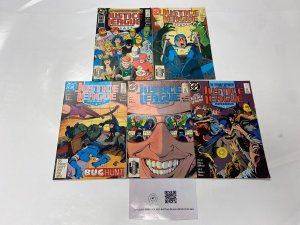 5 DC comic books Justice League International #24 25 America #26 30 32 5 KM17