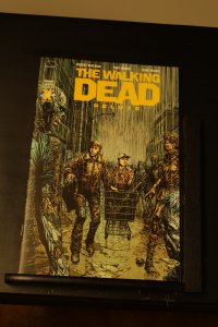 The Walking Dead Deluxe #4 Cover A (2020) The Walking Dead