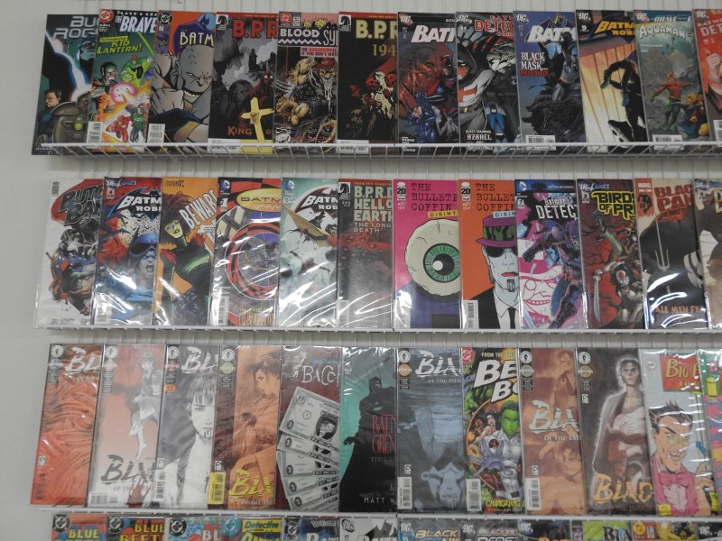 Huge Lot 120+ Comics W/ Batman, Booster Gold, Blue Beetle+ Avg VF- Condition!