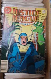 Justice League International #25 (1989) newsstand