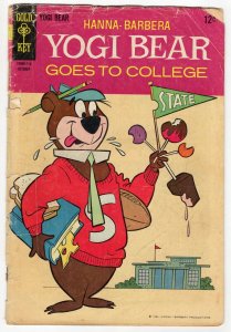 Four Color #1104 Yogi Bear Goes to College VINTAGE 1960 Dell Comics 