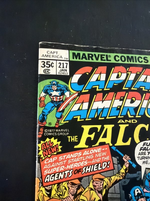 Captain America #217, 1st Quasar, Marvel, 1977 VG/F