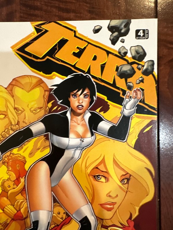 Terra #4 (2009)