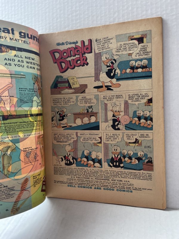 Walt Disney's Comics & Stories #217 (1958)