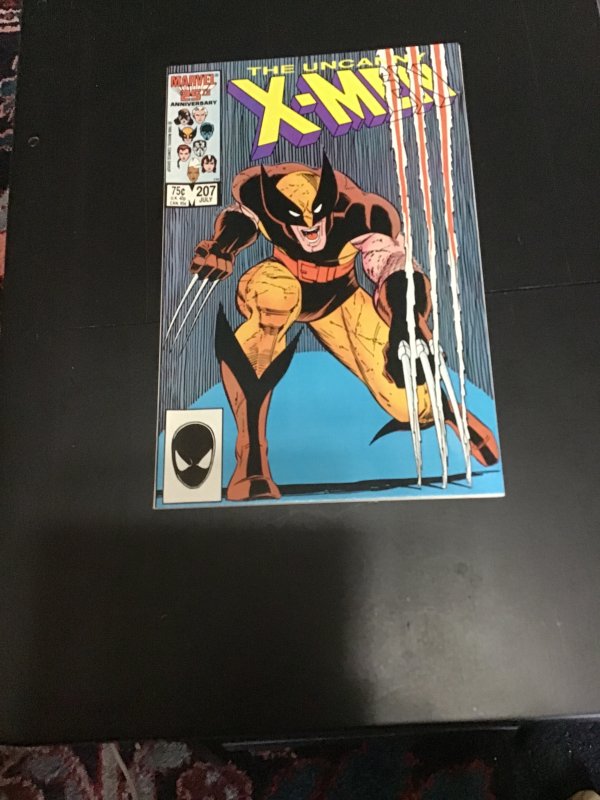 The Uncanny X-Men #207 (1986) Wolverine key! Super-High-grade! NM+ Wow!