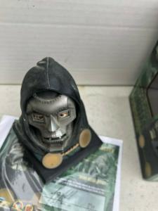 DR DOOM HEAD Mini BUST DYNAMIC FORCES MARVEL BY ALEX ROSS 890/5000