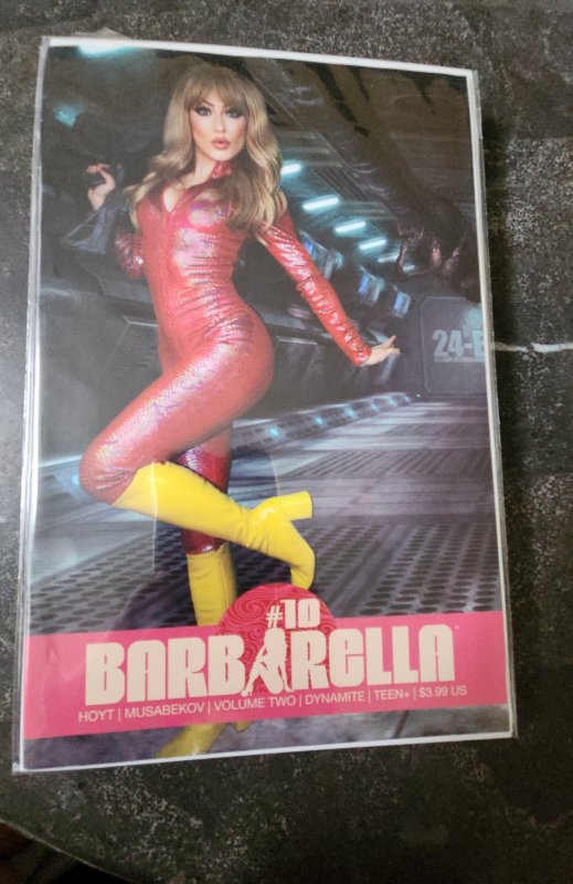 BARBARELLA #10 COSPLAY VARIANT