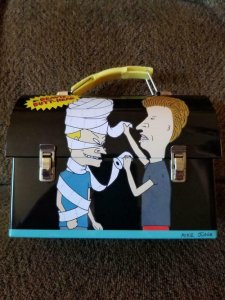 MTV - BEAVIS and BUTTHEAD Lunch Box Stash Metal on couch 2011 new out of case, C
