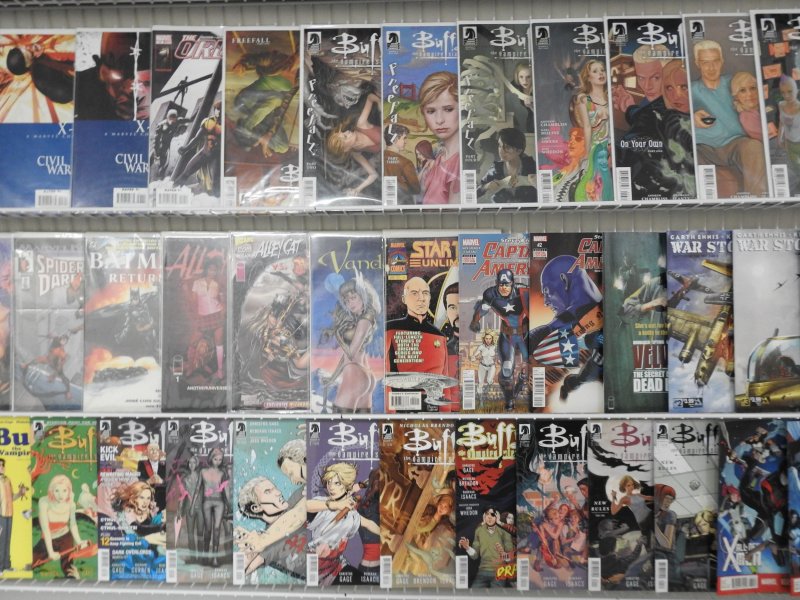 Huge Lot 180+ Comics W/ Buffy,  War Stories, Star Trek+ Avg VF-NM Cond! See Desc