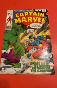 Captain Marvel #21 (1970)vs the incredible Hulk
