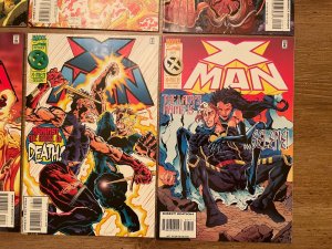 6 X-Man Marvel Comic Books # 7 8 10 16 17 1 X-Men Wolverine Apocalypse 12 J819