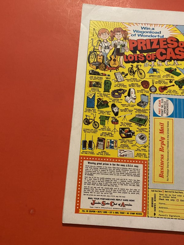 CAPTAIN MARVEL #29 (Marvel Comics) - Jim Starlin, Early Thanos appearance!